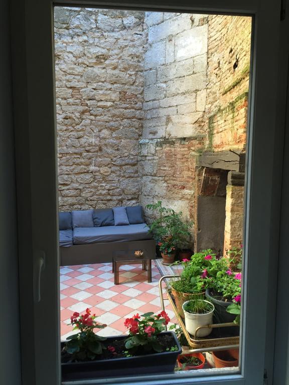 B&B Le Chat Qui Dort Montricoux 외부 사진